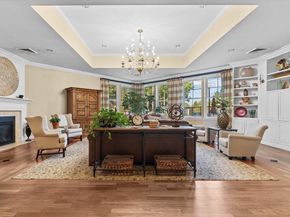 38 Village Rd 110, Middleton MA 01949