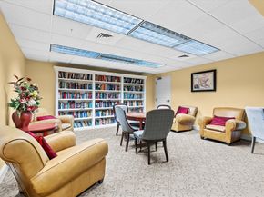 38 Village Rd 110, Middleton MA 01949