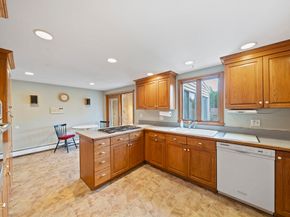 20 Bonney Lane, Dedham MA 02026