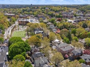9 Bartlett Cres 1, Brookline MA 02446