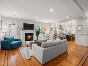 9 Bartlett Cres 1, Brookline MA 02446