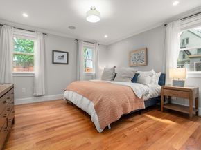 9 Bartlett Cres 1, Brookline MA 02446