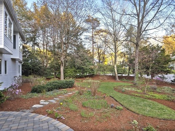 1 Croftdale Rd, Newton MA 02464