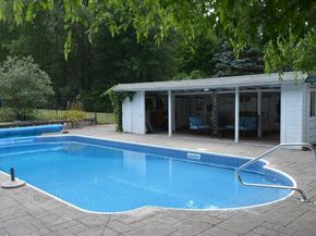 85 Bailey Rd, Holden MA 01520
