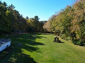 85 Bailey Rd, Holden MA 01520