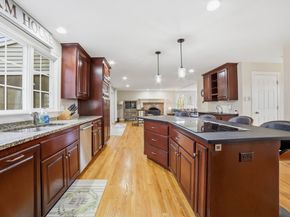 8 Alstead Path, Millbury MA 01527