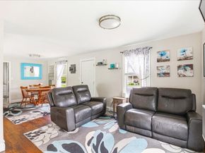 9 Douglas Ave, Norwell MA 02061