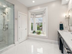 2 Lexington St, Boston MA 02129