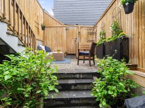 2 Lexington St, Boston MA 02129
