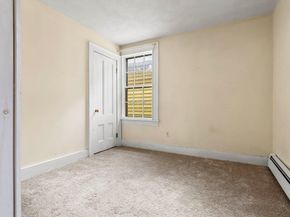125 Derby Street D, Salem MA 01970