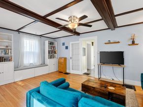8 1/2 Myrtle Square, Gloucester MA 01930