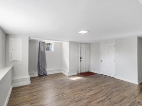 8 1/2 Myrtle Square, Gloucester MA 01930
