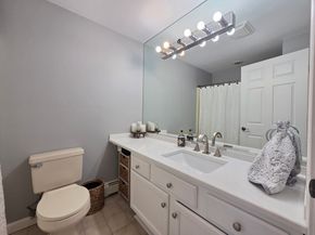 27 Middlesex Ave, Worcester MA 01604