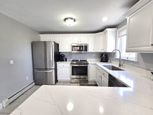 27 Middlesex Ave, Worcester MA 01604