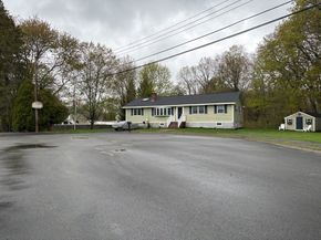 31 Columbus Rd, Woburn MA 01801
