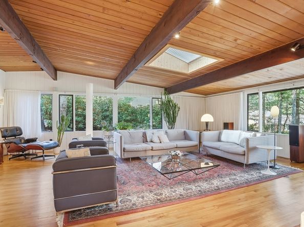 32 Baskin Road, Lexington MA 02421
