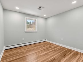 83 Thurlow St, Georgetown MA 01833
