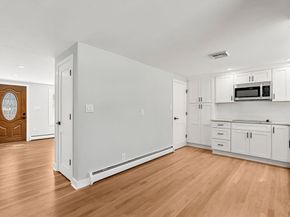 83 Thurlow St, Georgetown MA 01833