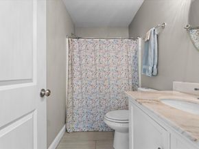 40 Catherine St 1, Boston MA 02131
