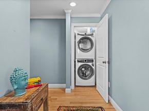 40 Catherine St 1, Boston MA 02131