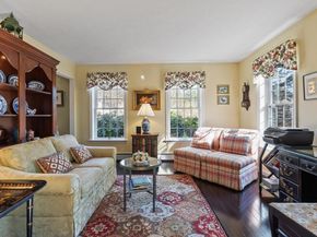 40 Longwood Dr, Lunenburg MA 01462