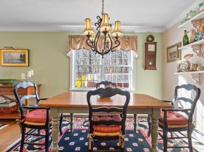 40 Longwood Dr, Lunenburg MA 01462