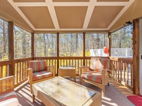40 Longwood Dr, Lunenburg MA 01462