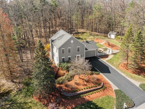 40 Longwood Dr, Lunenburg MA 01462