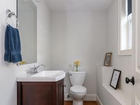 43 Hall St 1, Waltham MA 02453