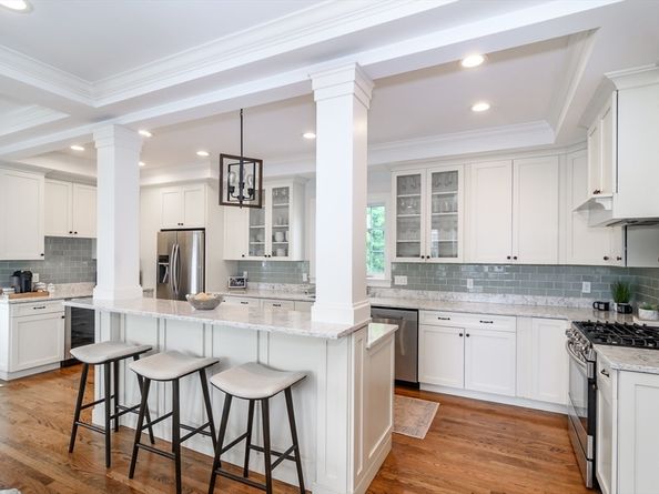 43 Hall St 1, Waltham MA 02453