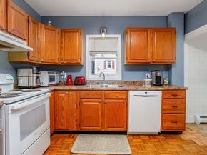 15 Central St, Ashburnham MA 01430