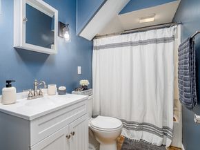 15 Central St, Ashburnham MA 01430