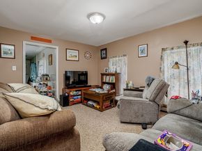 15 Central St, Ashburnham MA 01430