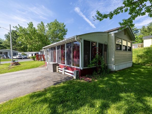 1 First Street, Sturbridge MA 01566