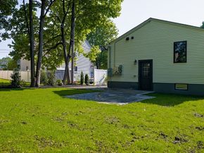 10 Ashwood Street, Worcester MA 01604
