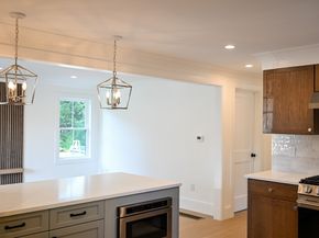 10 Ashwood Street, Worcester MA 01604
