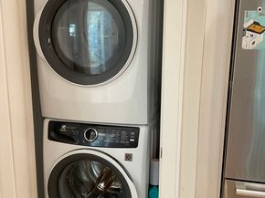 106 Forest Hills St 101, Boston MA 02130