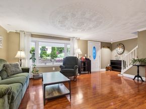 48 Westview Rd, Worcester MA 01602