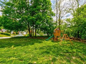 48 Westview Rd, Worcester MA 01602