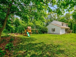 48 Westview Rd, Worcester MA 01602