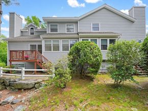 81 Arrowhead Cir 81, Ashland MA 01721