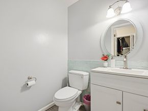 81 Arrowhead Cir 81, Ashland MA 01721