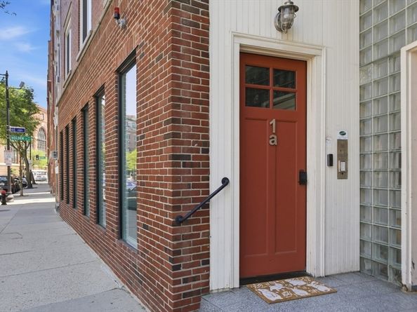 406-418 Commercial St 1A, Boston MA 02109