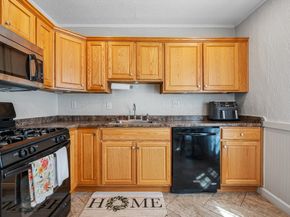 11 Sampson St. 11, Grafton MA 01560
