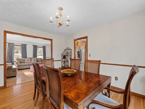 39 Hillside Dr, Sturbridge MA 01566