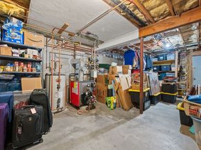 39 Hillside Dr, Sturbridge MA 01566