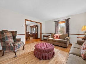 39 Hillside Dr, Sturbridge MA 01566