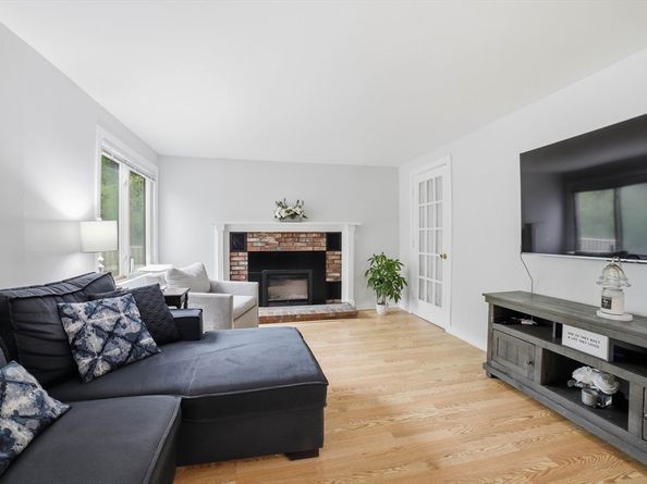11 Scenic Drive, Worcester MA 01602