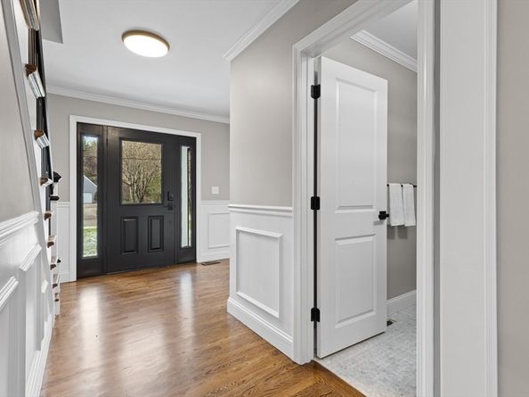12 Brookside Ln, Norfolk MA 02056