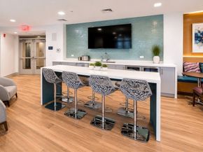 180 Telford 613, Boston MA 02135